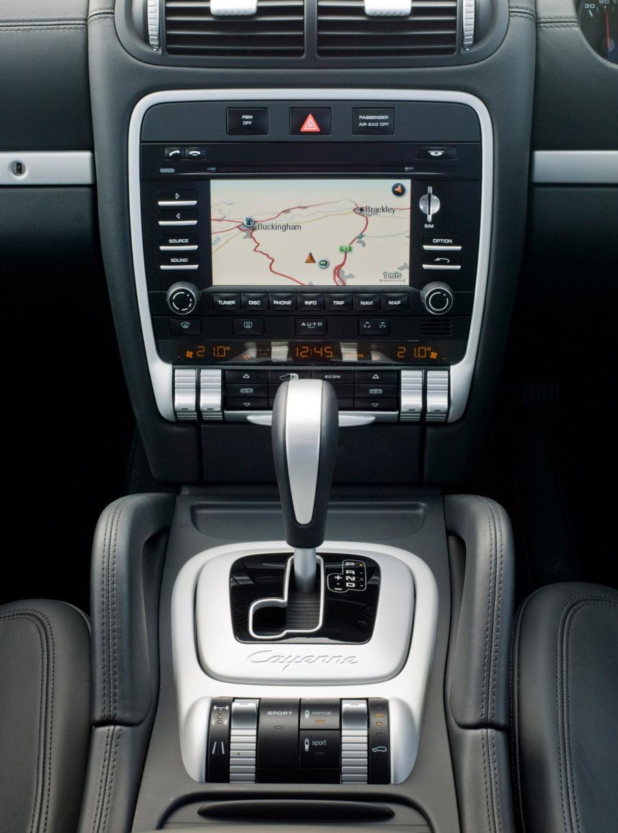  Porsche Cayenne 2007 года  (фото 36 из 52)